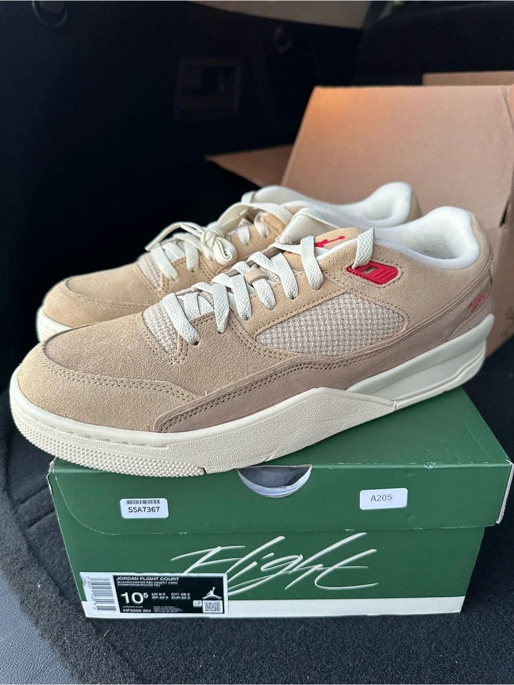 Jordan Low-Top Sneakers in Beige with White and Red Accents